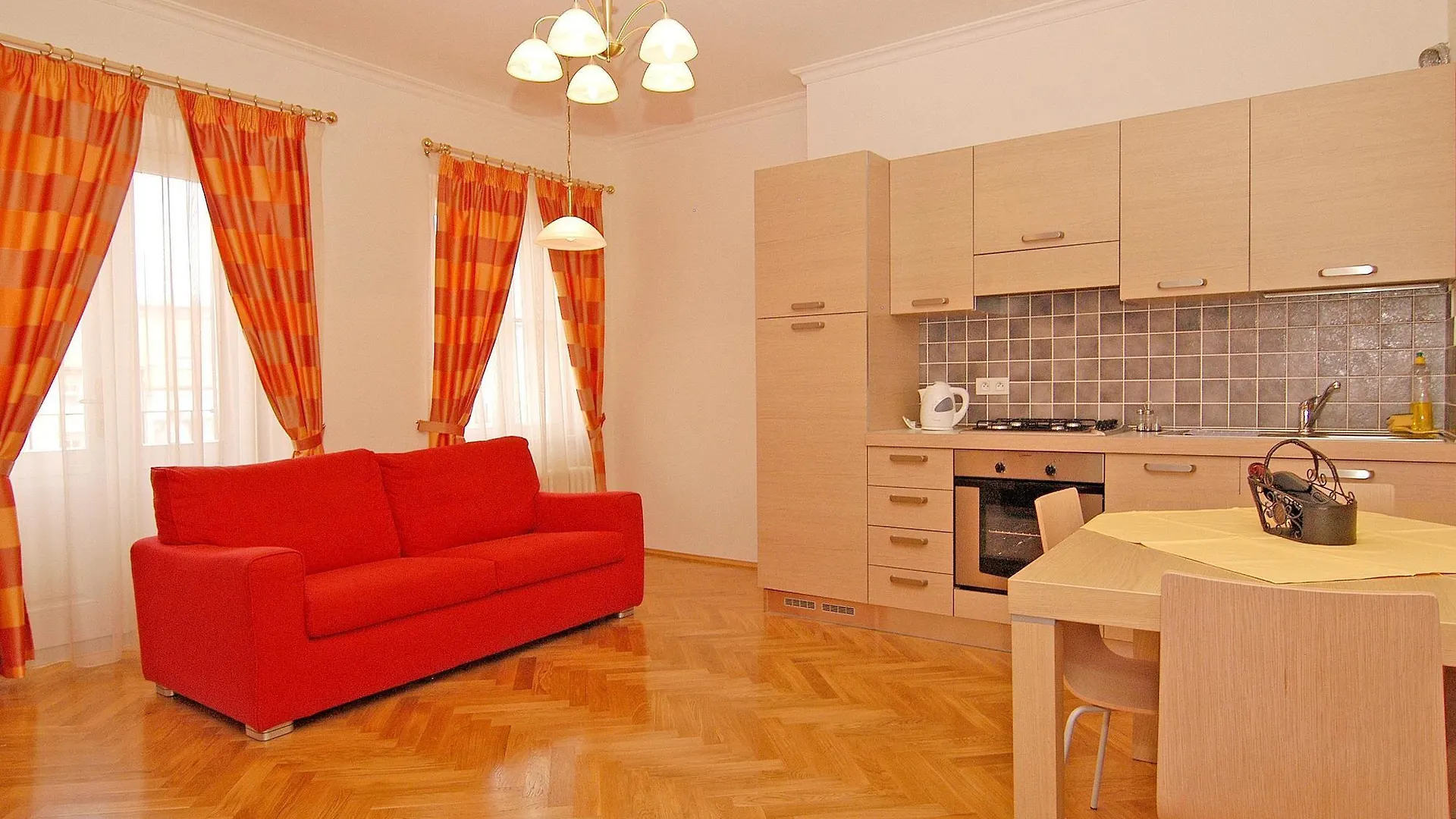 Ai Quattro Angeli Aparthotel Praga 3*,